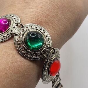 Stunning Bohemain Reflective Cabochon Bracelet 7.5in